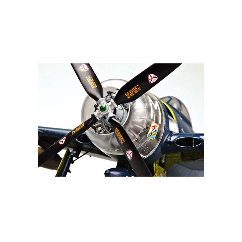 Maquette d'avion en plastique F8F-1B BEARCAT