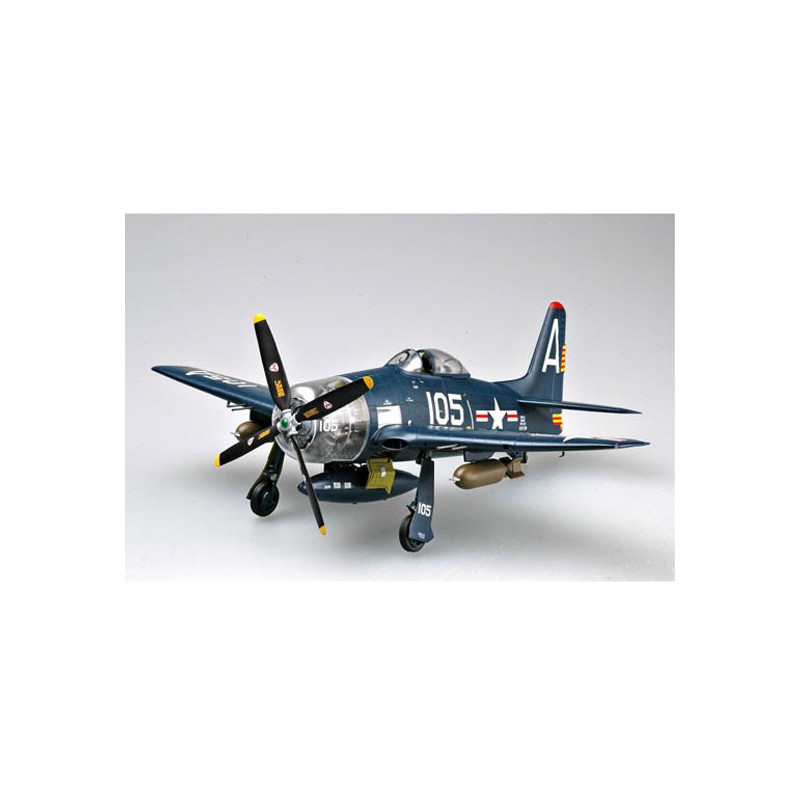 Maquette d'avion en plastique F8F-2 BEARCAT