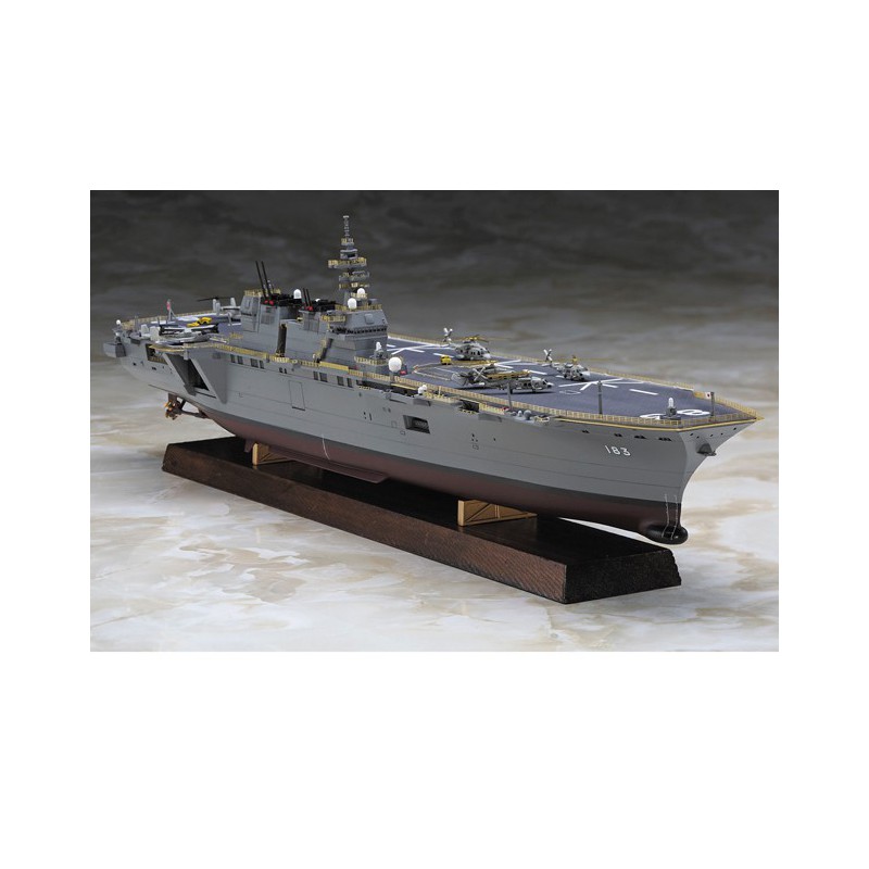 Maquette de Bateau en plastique IZUMO Full Hull 1/700