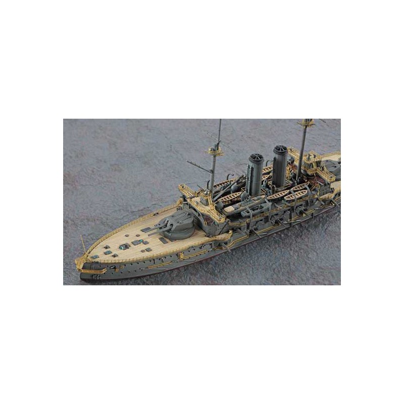 Maquette de Bateau en plastique IJN MIKASA 1/700