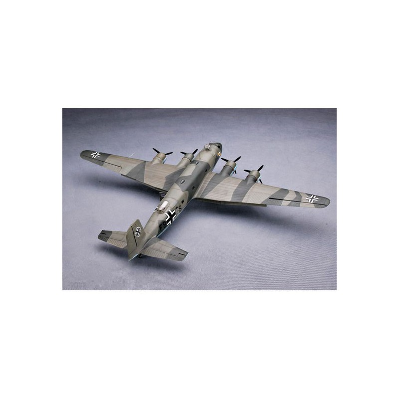 Maquette d'avion en plastique FW 200-4 CONDOR