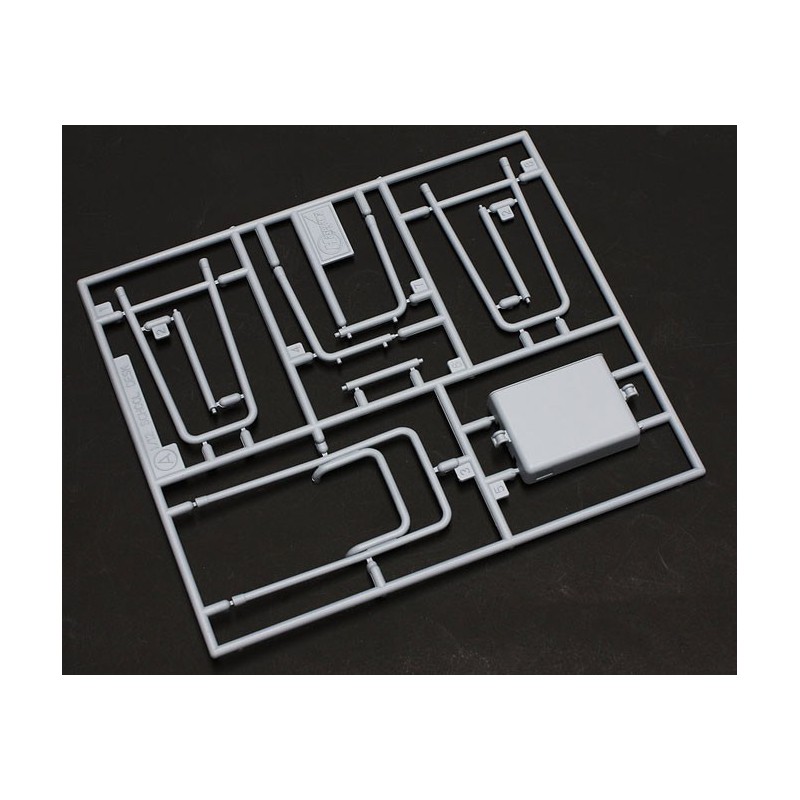 Maquette Diorama montéee et peinte Tables et Chaises d'école 1/12