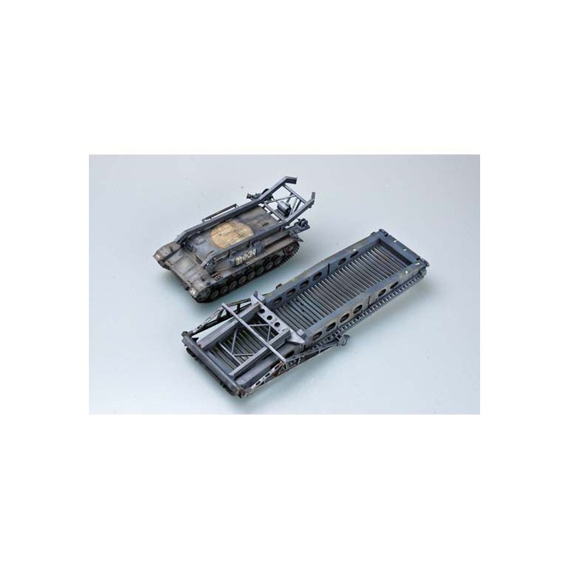 Maquette de Char en plastique GERMAN BRUCKENLEGER IV B