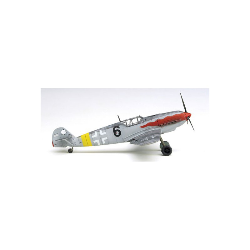 Maquette d'avion en plastique Messerschmitt BF109T-2 1/48