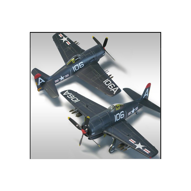 Maquette d'avion en plastique F8F-1 USS TARAWA 1/48