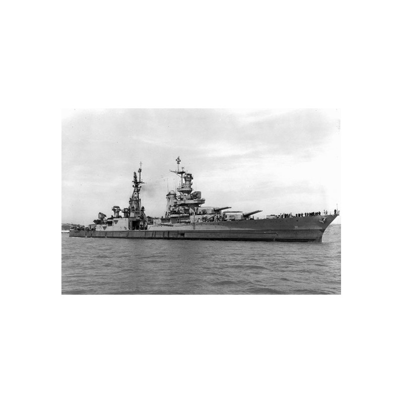 Maquette de Bateau en plastique U.S.S CA-35 Indianapolis 1/350