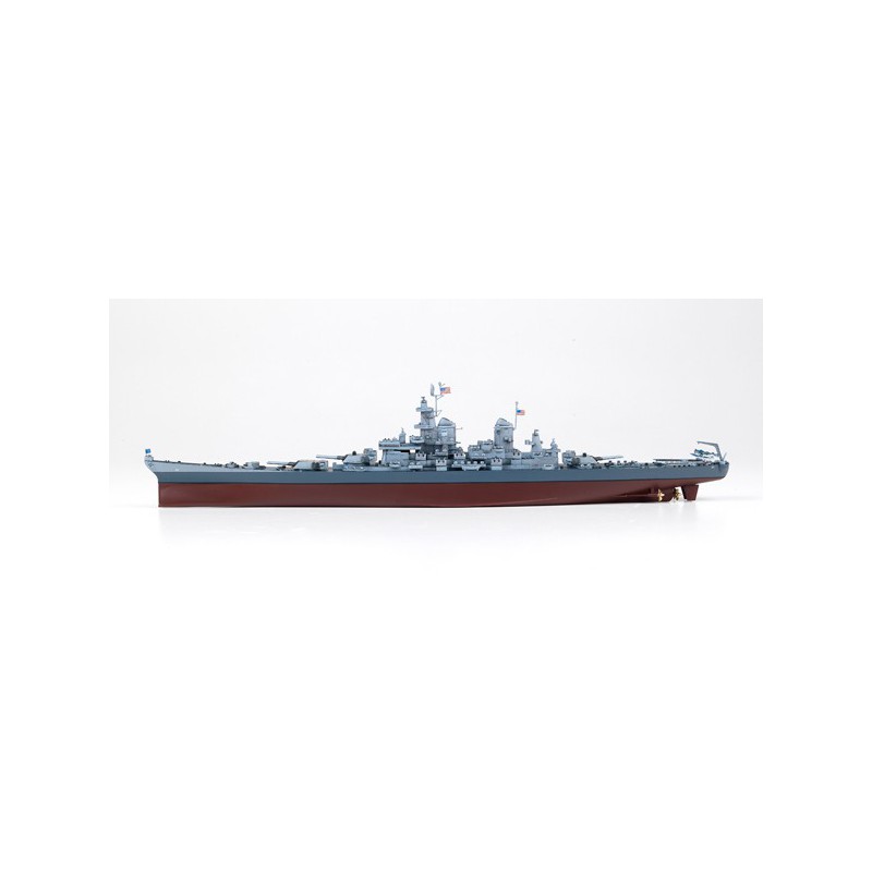 Maquette de Bateau en plastique USS Missouri BB-63 MCP 1/700