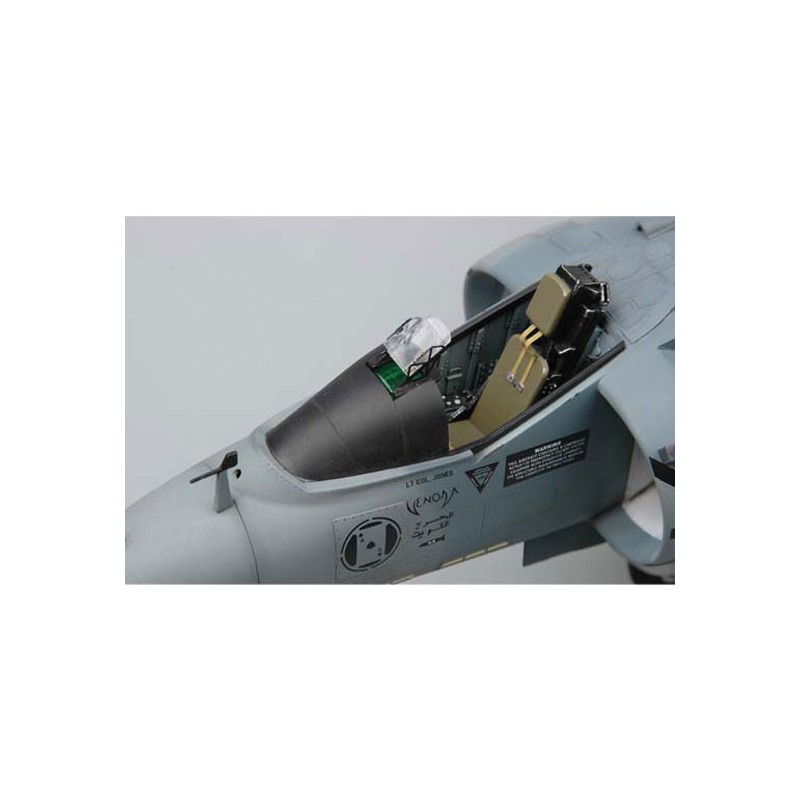 Maquette d'avion en plastique AV-8B HARRIER II