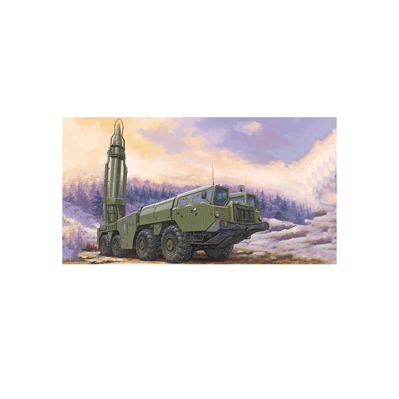 Maquette de camion en plastique (9P117M1) Launcher with R17 Rocket of 9K72 Missile Complex "Elbrus" 1/72