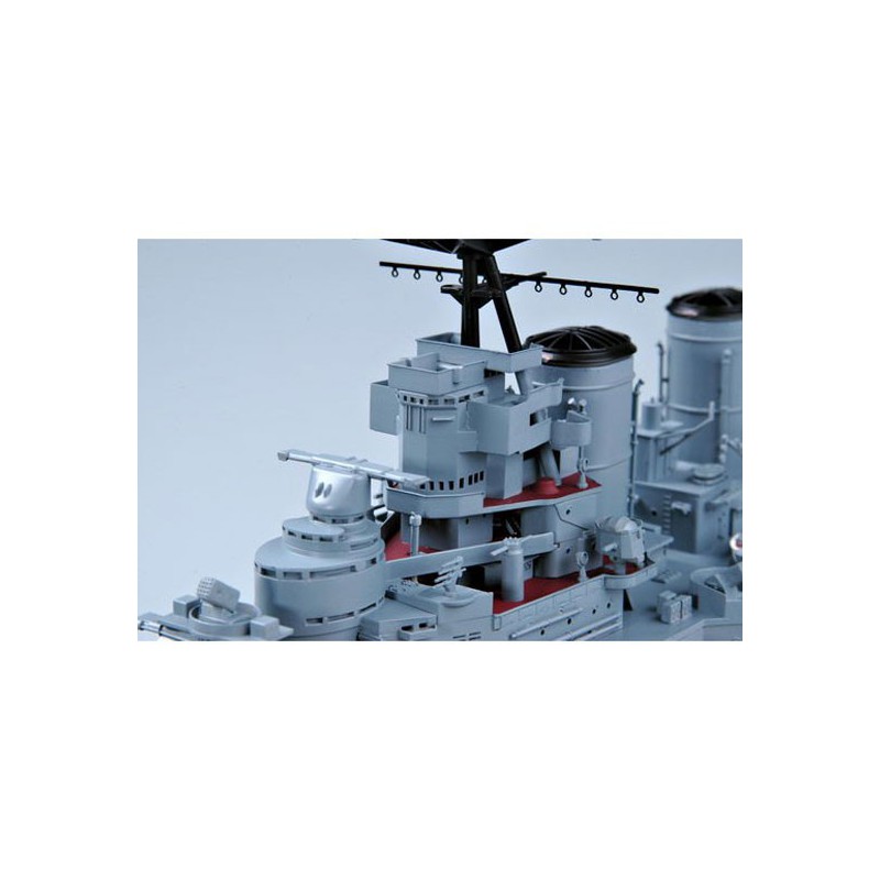 Maquette de Bateau en plastique HMS HOOD