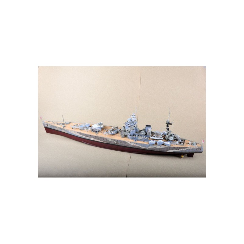 Maquette de Bateau en plastique HMS RODNEY