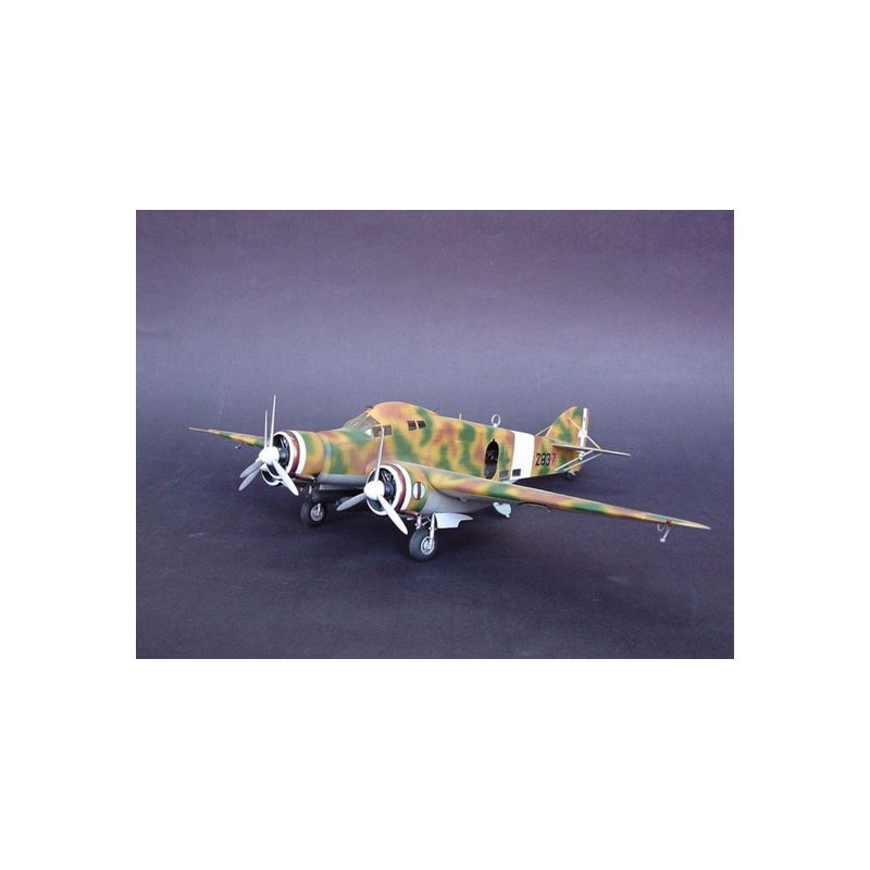 Maquette d'avion en plastique SAVOIA MARCHETTI S.M.79 II