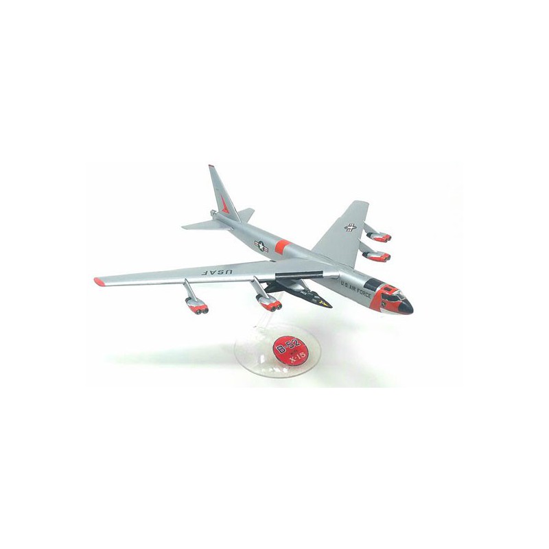 Maquette d'avion en plastique B-52 and X-15 with swivel stand 1/175