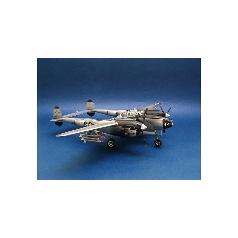 Maquette d'avion en plastique P-38L-5-LO LIGHTNING