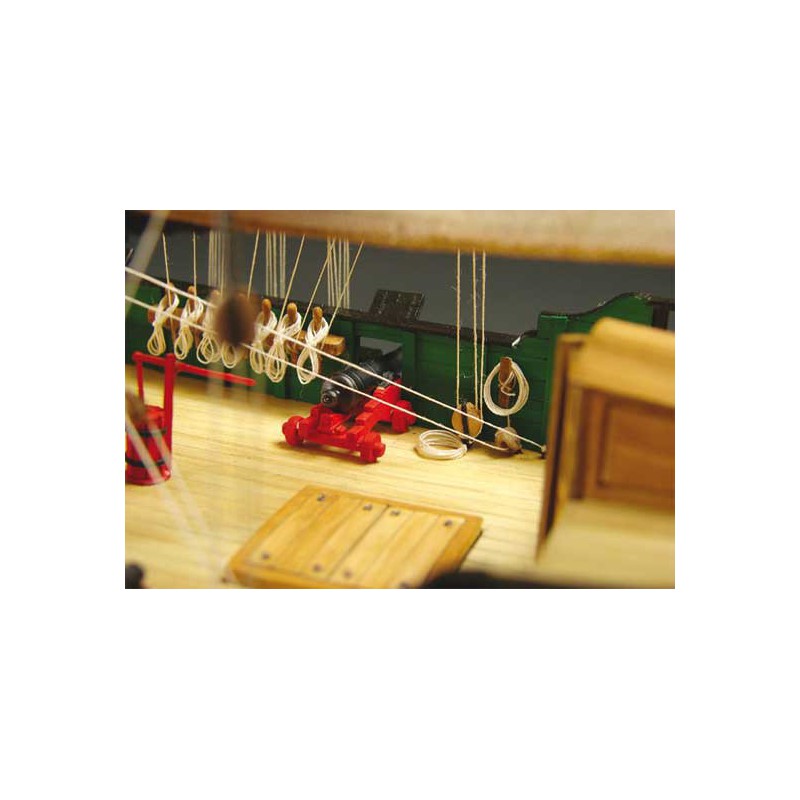 Bateau statique BERBICE 1780 éch. 1/72