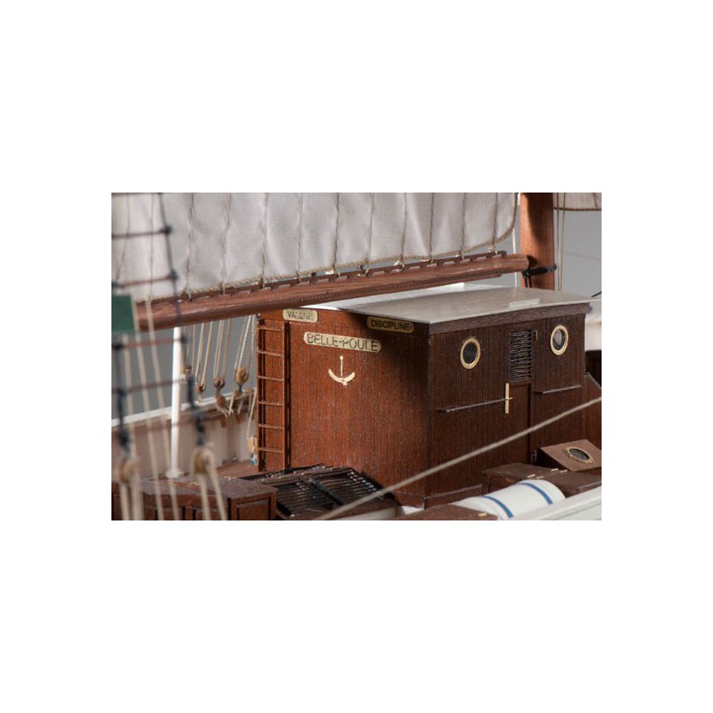Bateau statique La Belle Poule 1/50