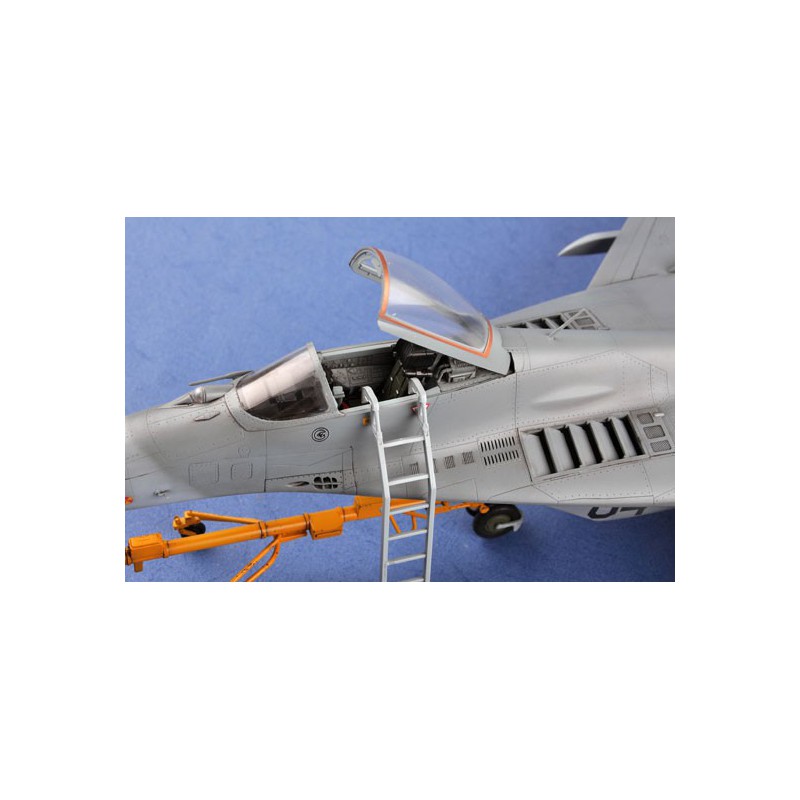 Maquette d'avion en plastique RUSSIAN MIG-29A FULCRUM