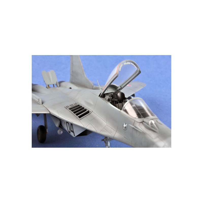 Maquette d'avion en plastique RUSSIAN MIG-29A FULCRUM