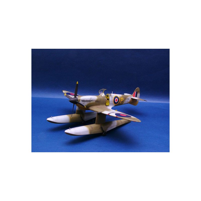 Maquette d'avion en plastique SUPERMARINE SPITFIRE MK.VB