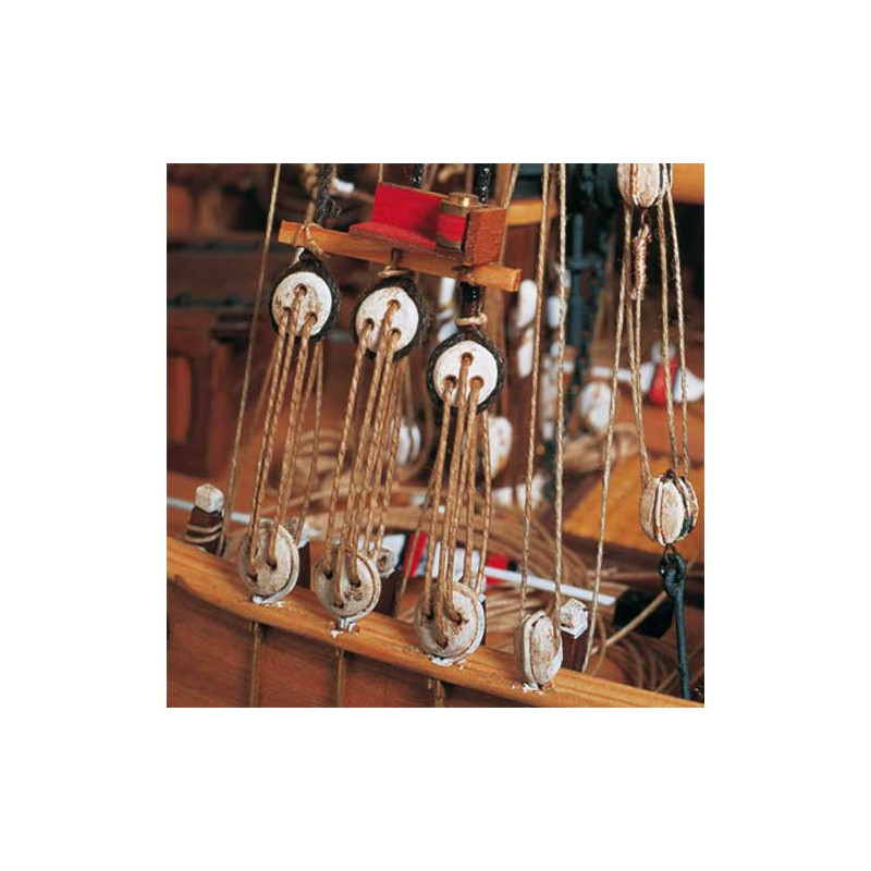 Bateau statique LE CAMARET