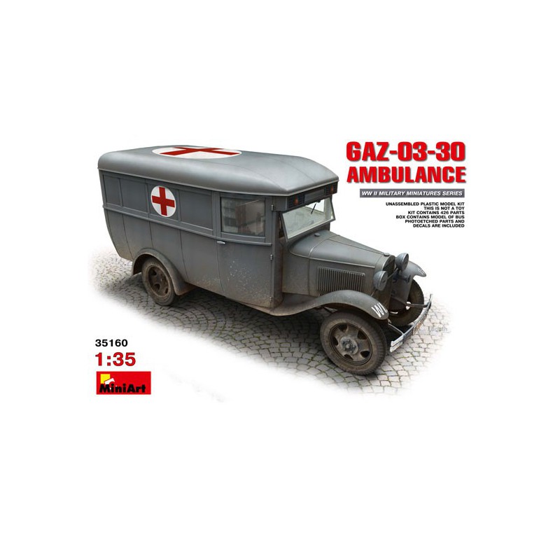 Maquette de camion en plastique GAZ 03 30 Ambulance 1/35