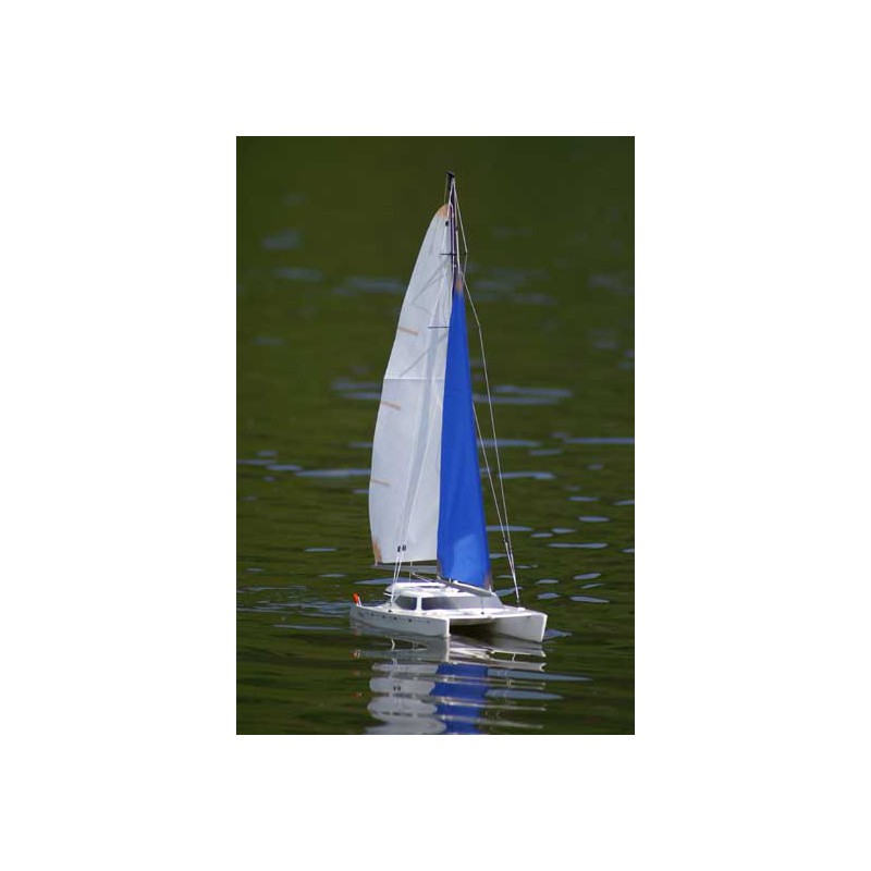 Voilier radiocommandé MHD CATAMARAN GEMINI 600 R/C