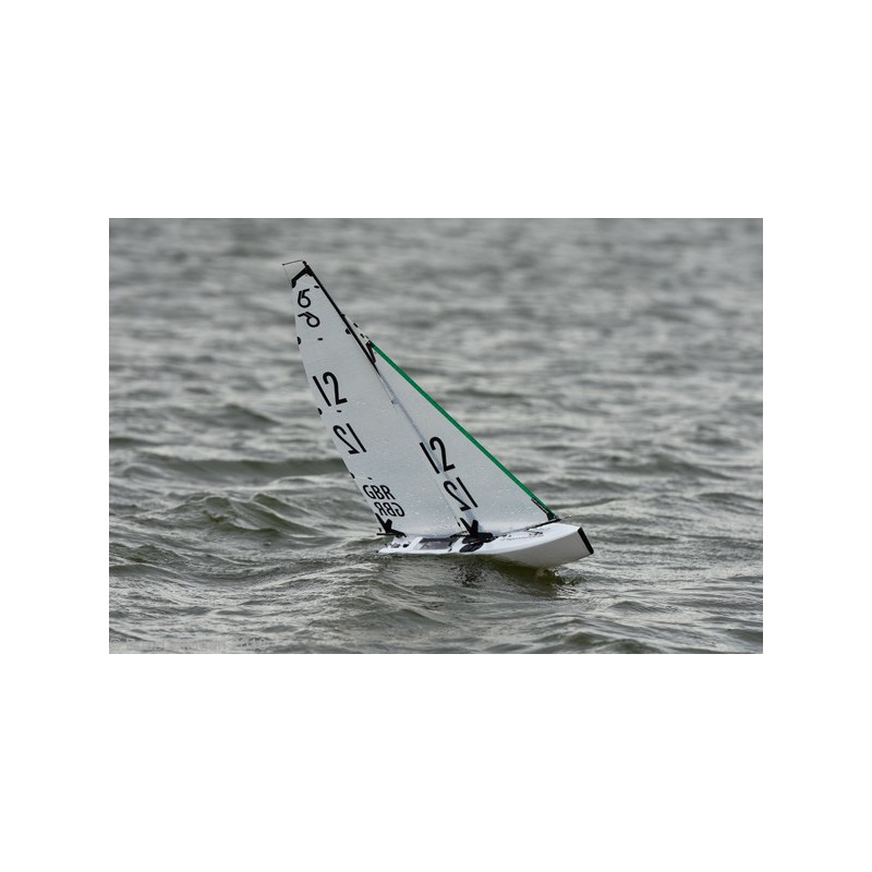 Voilier radiocommandé DF65 V6 RTS / MHD4S