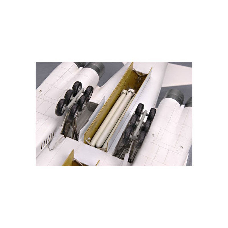 Maquette d'avion en plastique TU-160 "BLACK JACK" BOMBER