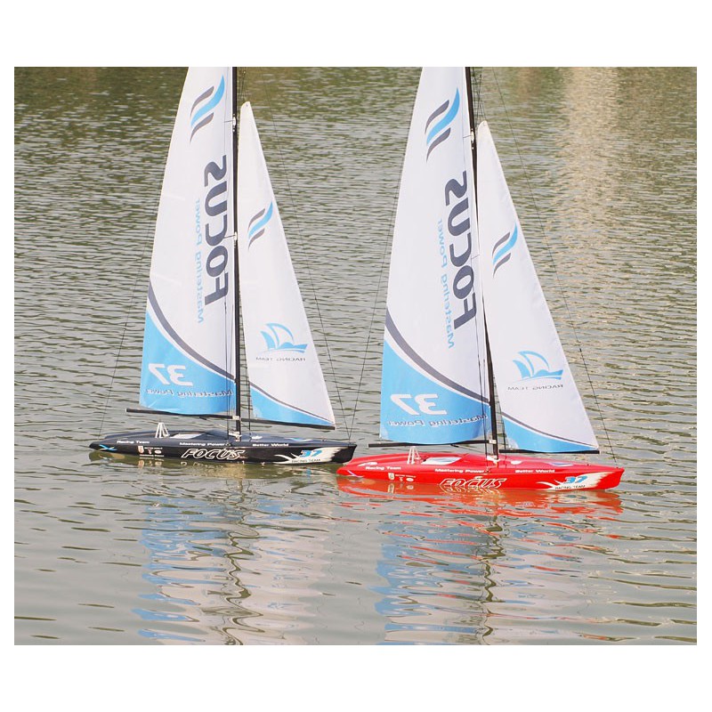 Voilier radiocommandé FOCUS Yacht 1m RTS 2,4GHz Bleu