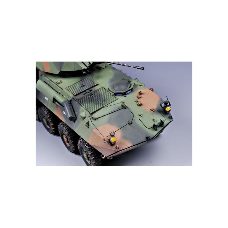 Maquette de Char en plastique USMC LAV-25