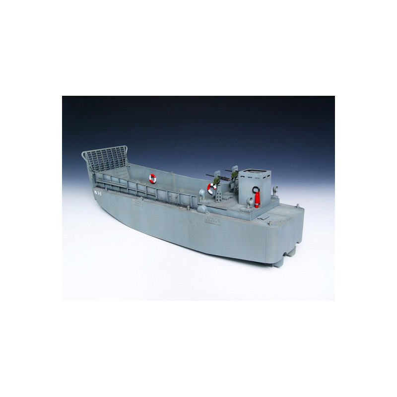 Maquette de Char en plastique WW II US NAVY LCM(3) LANDING CRAFT