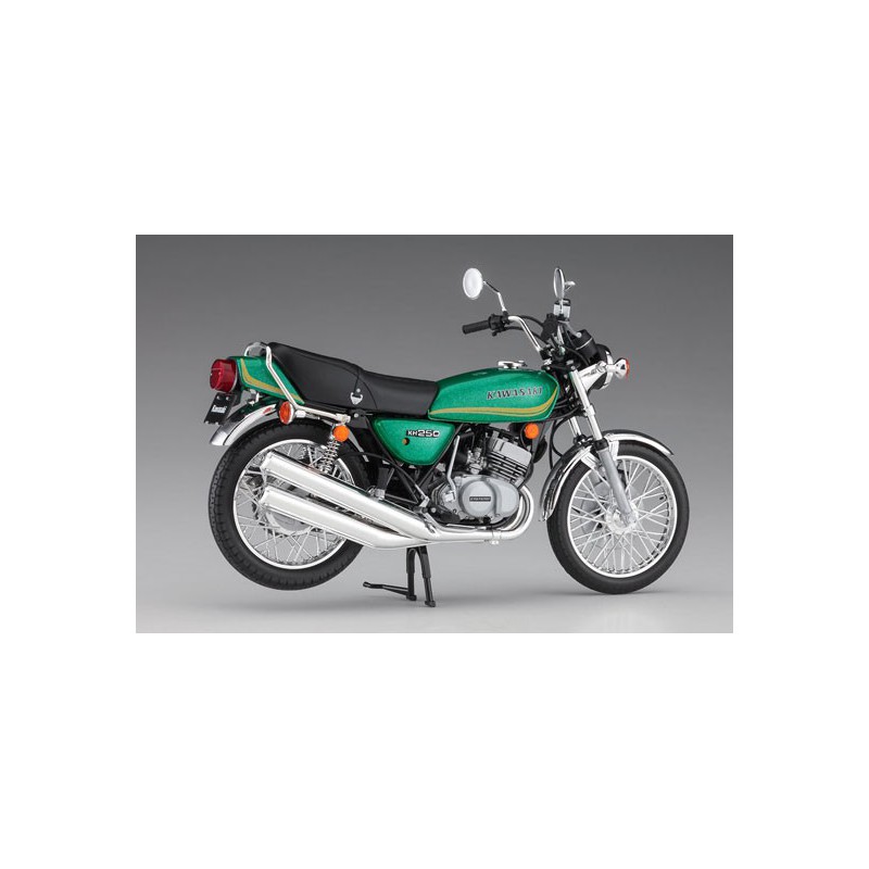 Maquette de moto en plastique KAWASAKI KH250-B3/B4 1/12