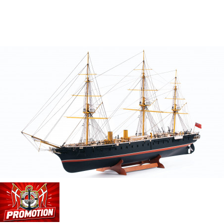 Bateau statique H.M.S. WARRIOR1/100