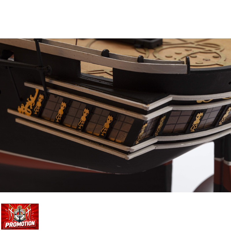 Bateau statique H.M.S. WARRIOR1/100