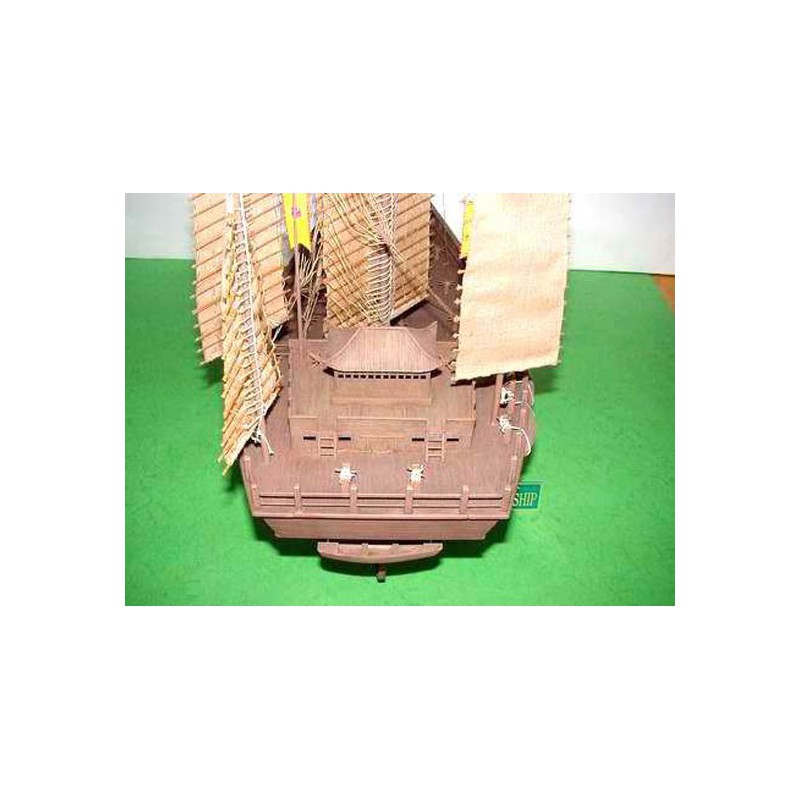Maquette de Bateau en plastique Jonque Chinoise 1/72