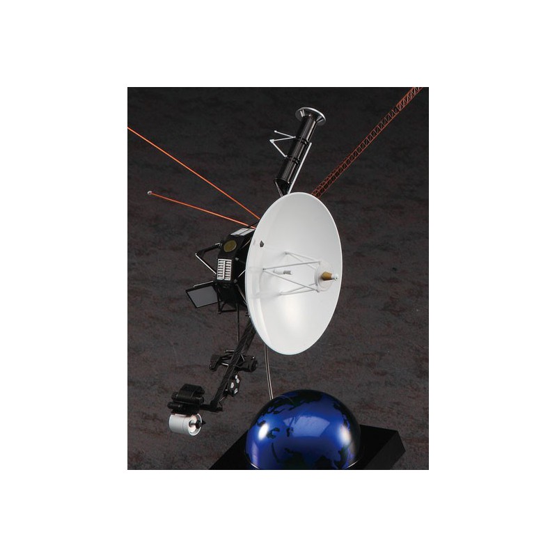 Modèle de science-fiction en plastique SPACE PROBE VOYAGER 1/48