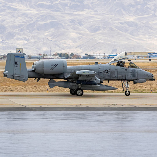 Maquette d'avion en...