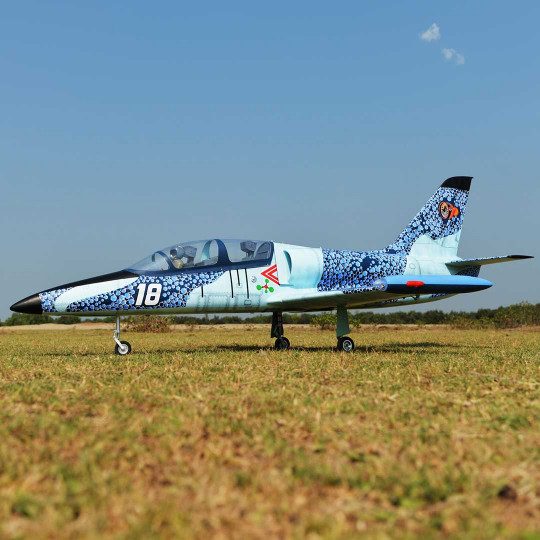 Jet à turbine radiocommandé...