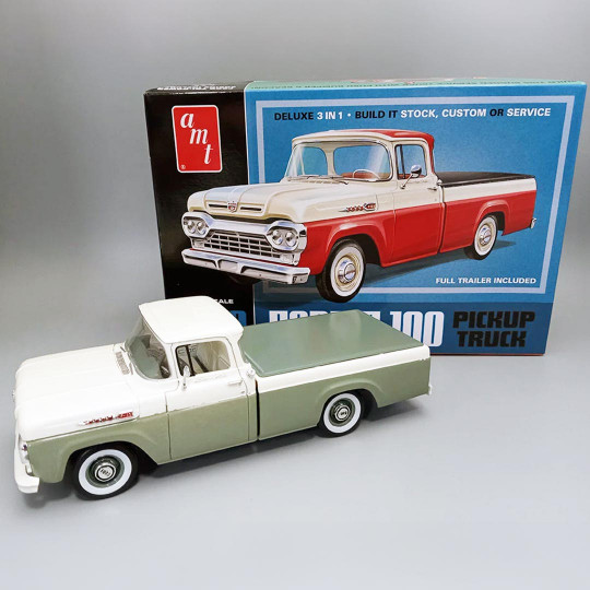 Maquette de voiture en...