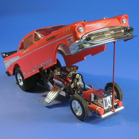 Maquette de voiture en...