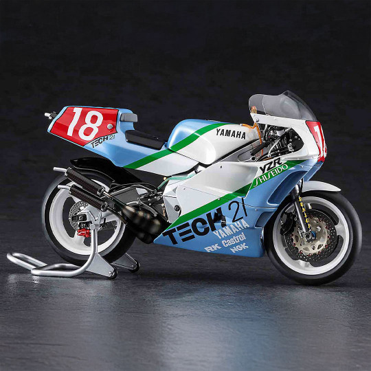 Maquette plastique de moto...