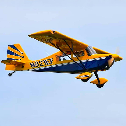 Aereo radiocomandato a...