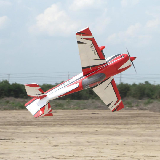 Aereo radiocomandato a...