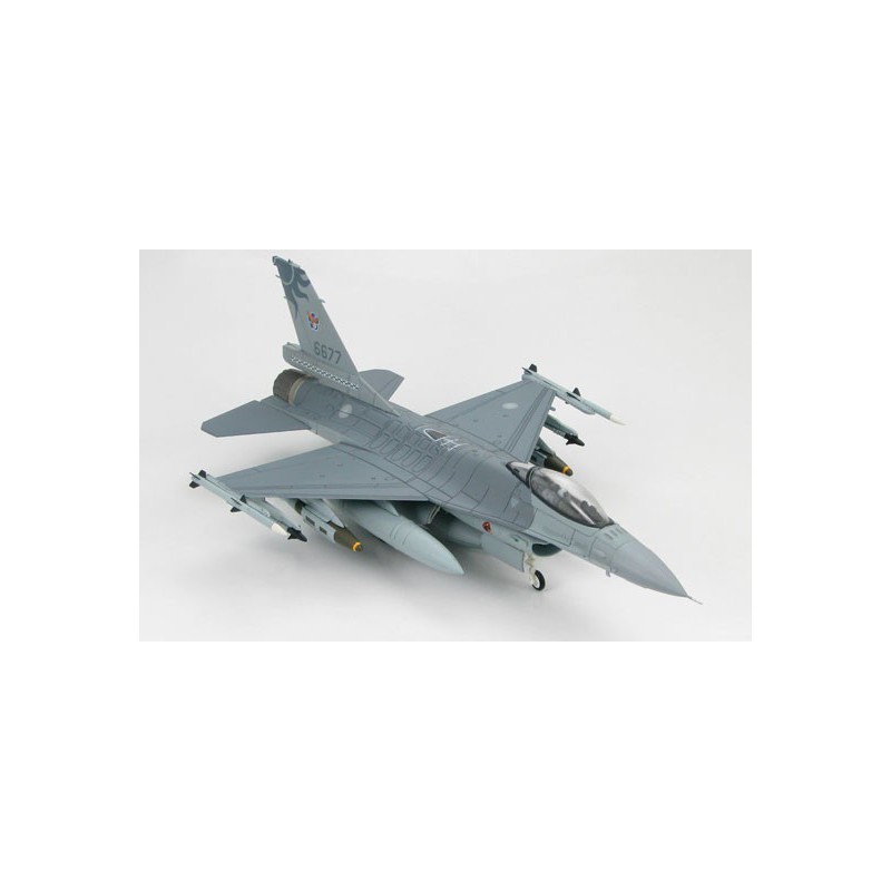 Miniature d'avion Die Cast au 1/72 F-16A FF 6677 ROC AF 1/72