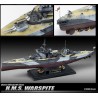 Maquette de Bateau en plastique H.M.S. WARSPITE QUEEN ELIZABET