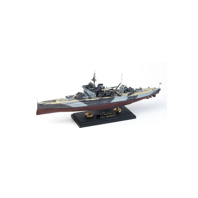 Maquette de Bateau en plastique H.M.S. WARSPITE QUEEN ELIZABET
