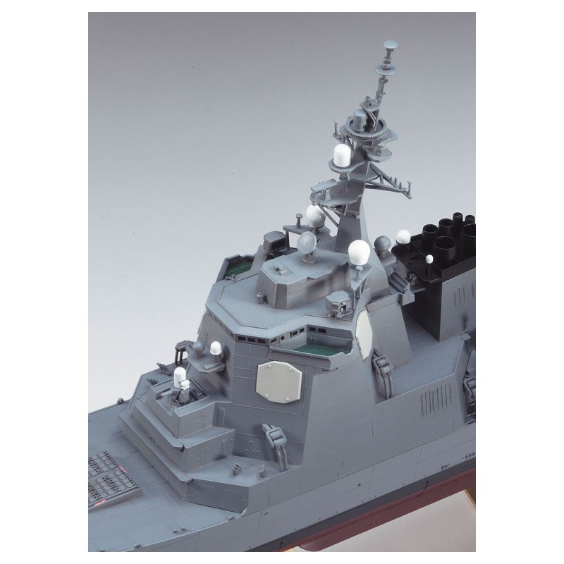 Maquette de Bateau en plastique DDG ATAGO 1/450