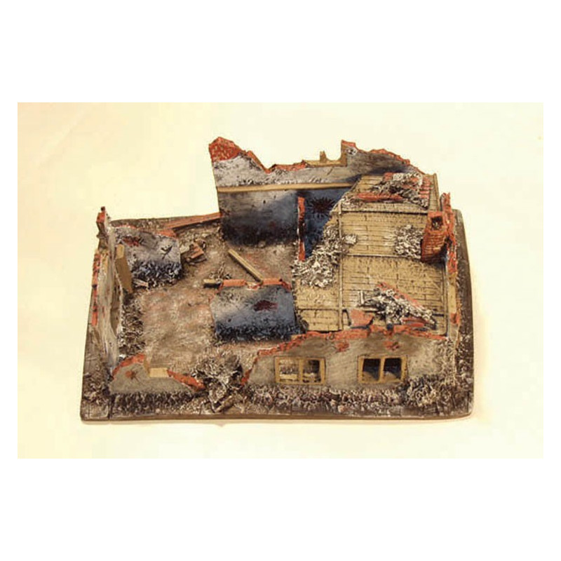 Maquette Diorama montéee et peinte MAISON EN RUINES25/28mm
