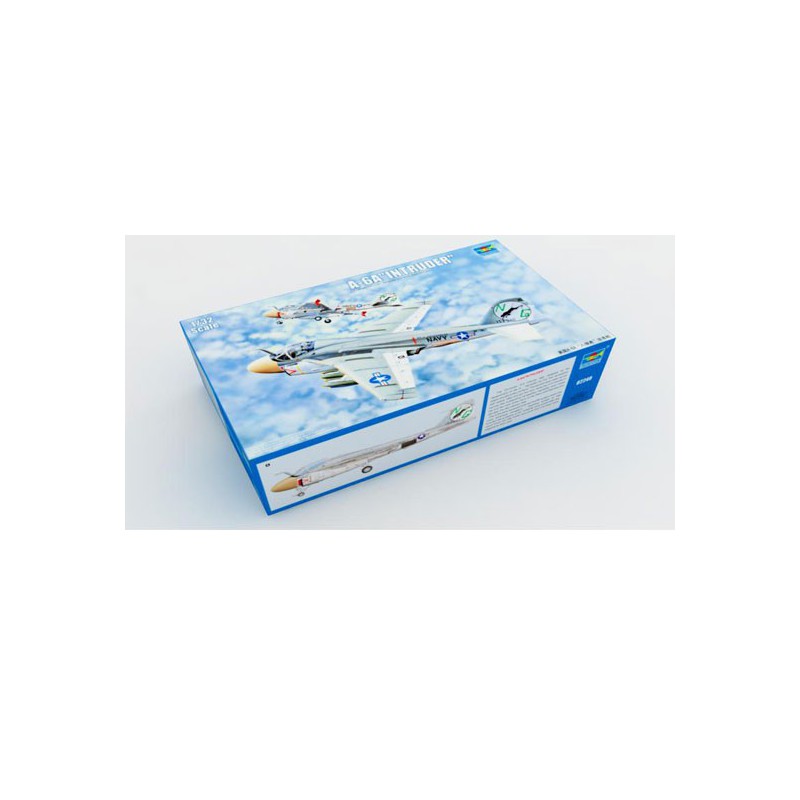 Maquette d'avion en plastique A-6A "INTRUDER"